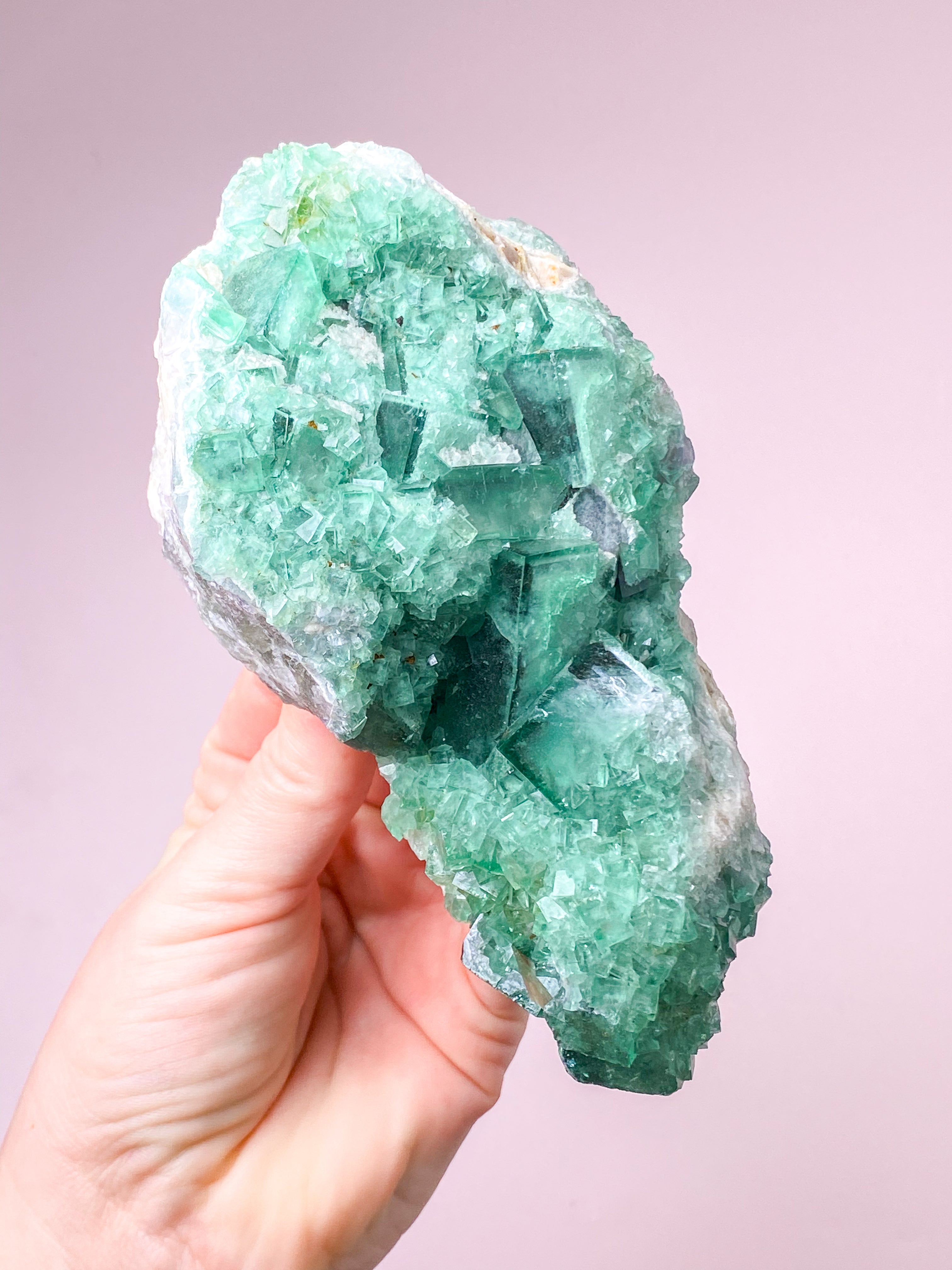 Grøn Kubisk Fluorit Klynge (Nr. 23) Eksklusiv Kvalitet