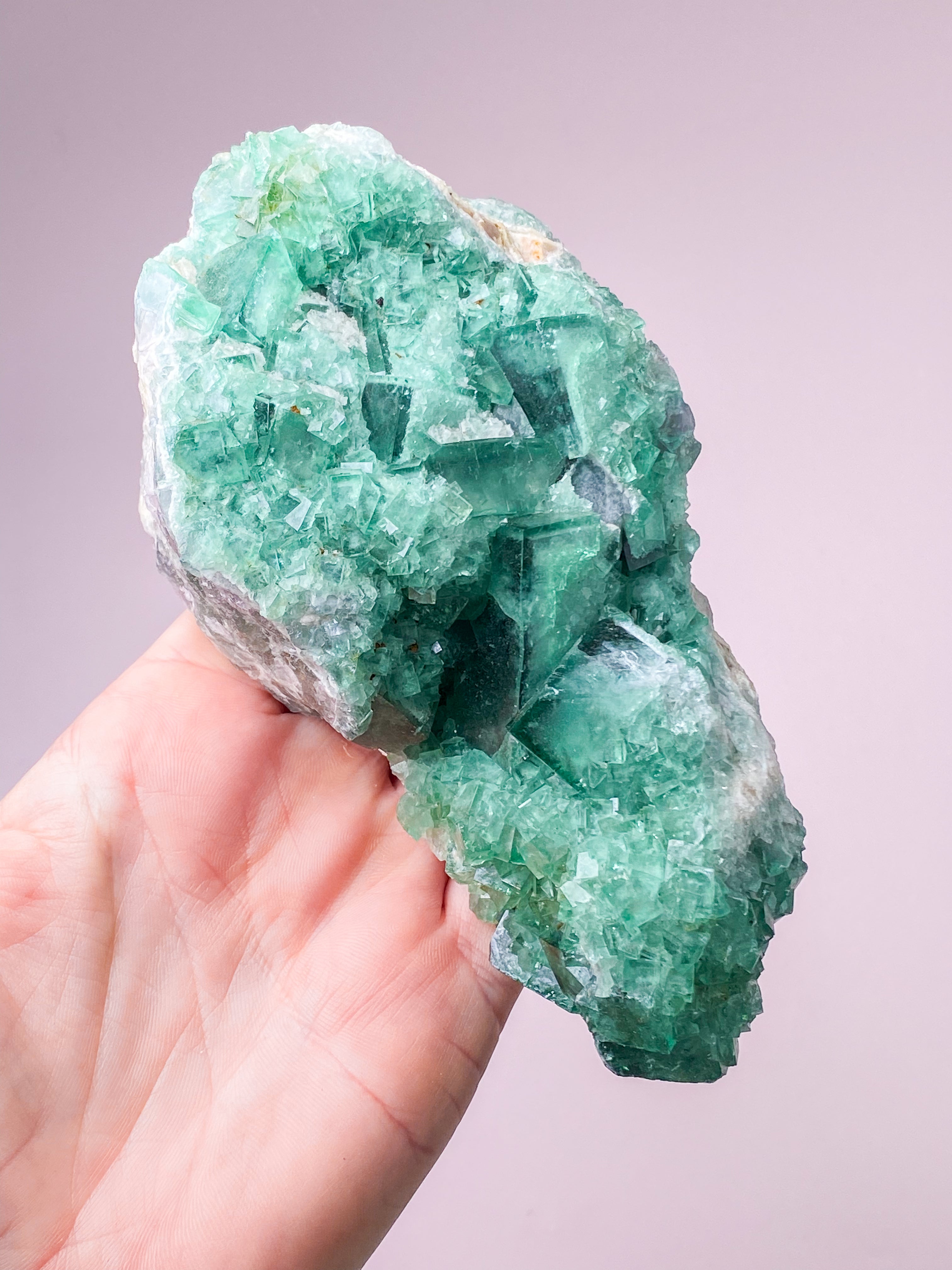 Grøn Kubisk Fluorit Klynge (Nr. 23) Eksklusiv Kvalitet