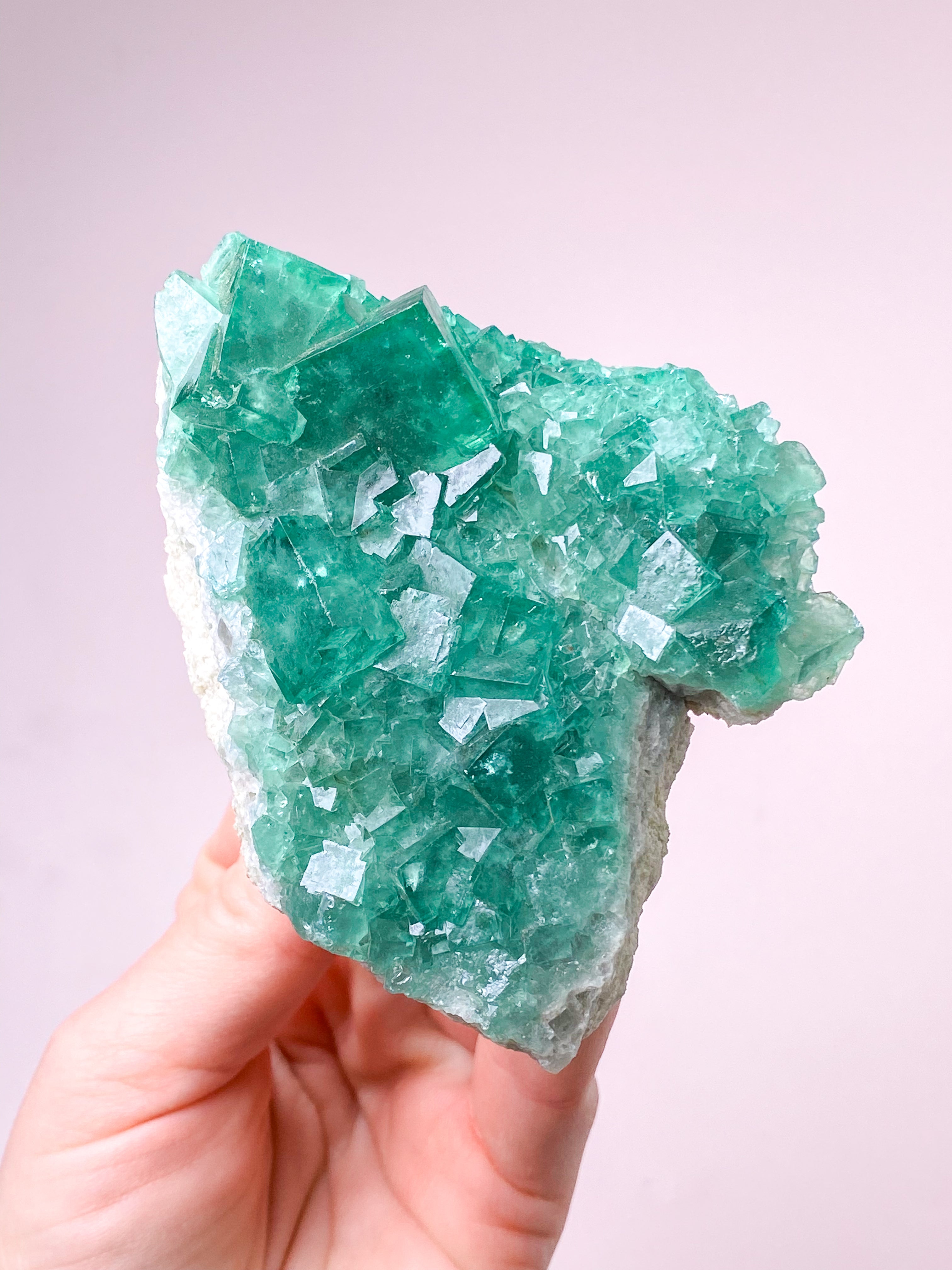 Grøn Kubisk Fluorit Klynge (Nr. 31) Eksklusiv Kvalitet