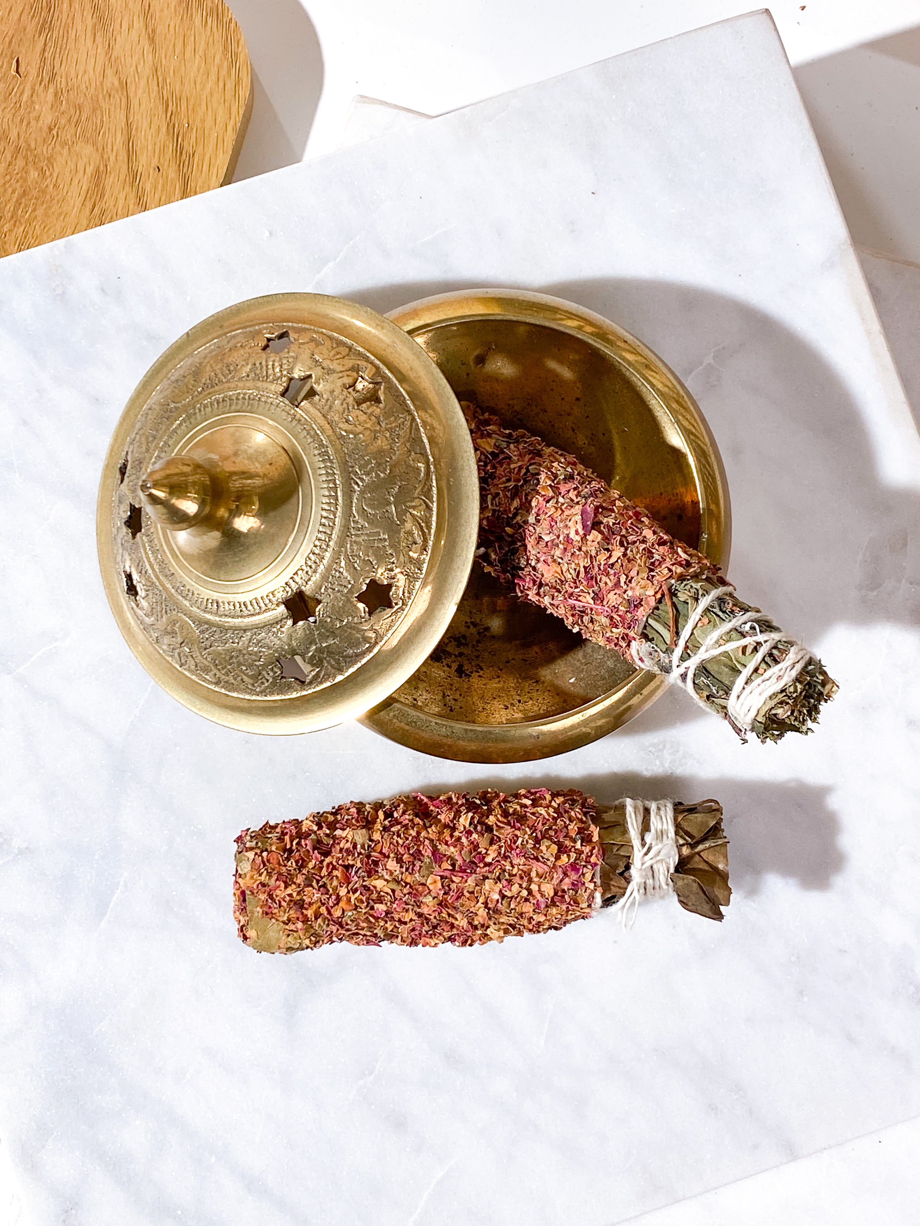 Rosenblade Røgelses bundt