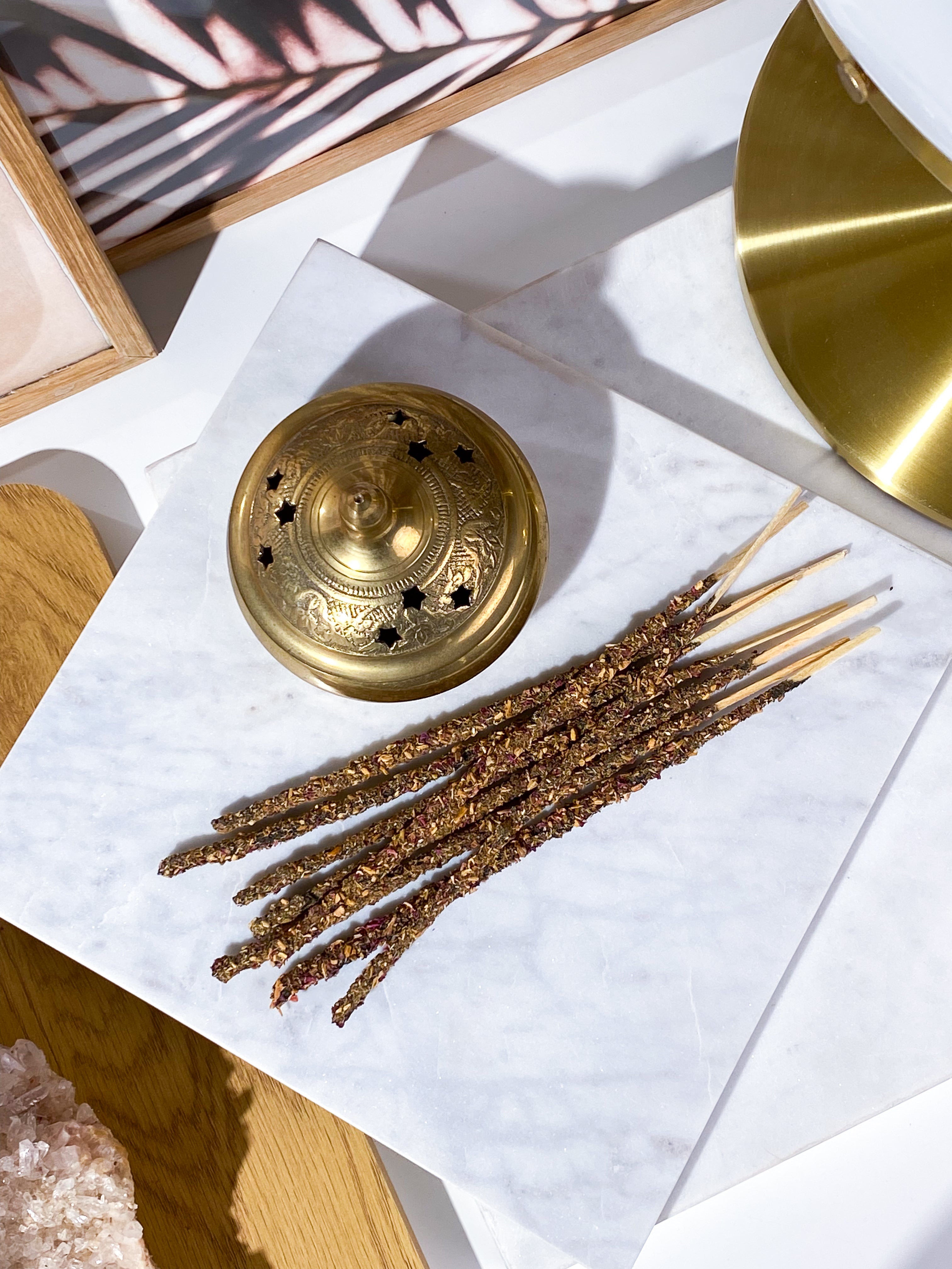 Rosenblade & Palo Santo Røgelsespinde (8 stk.)