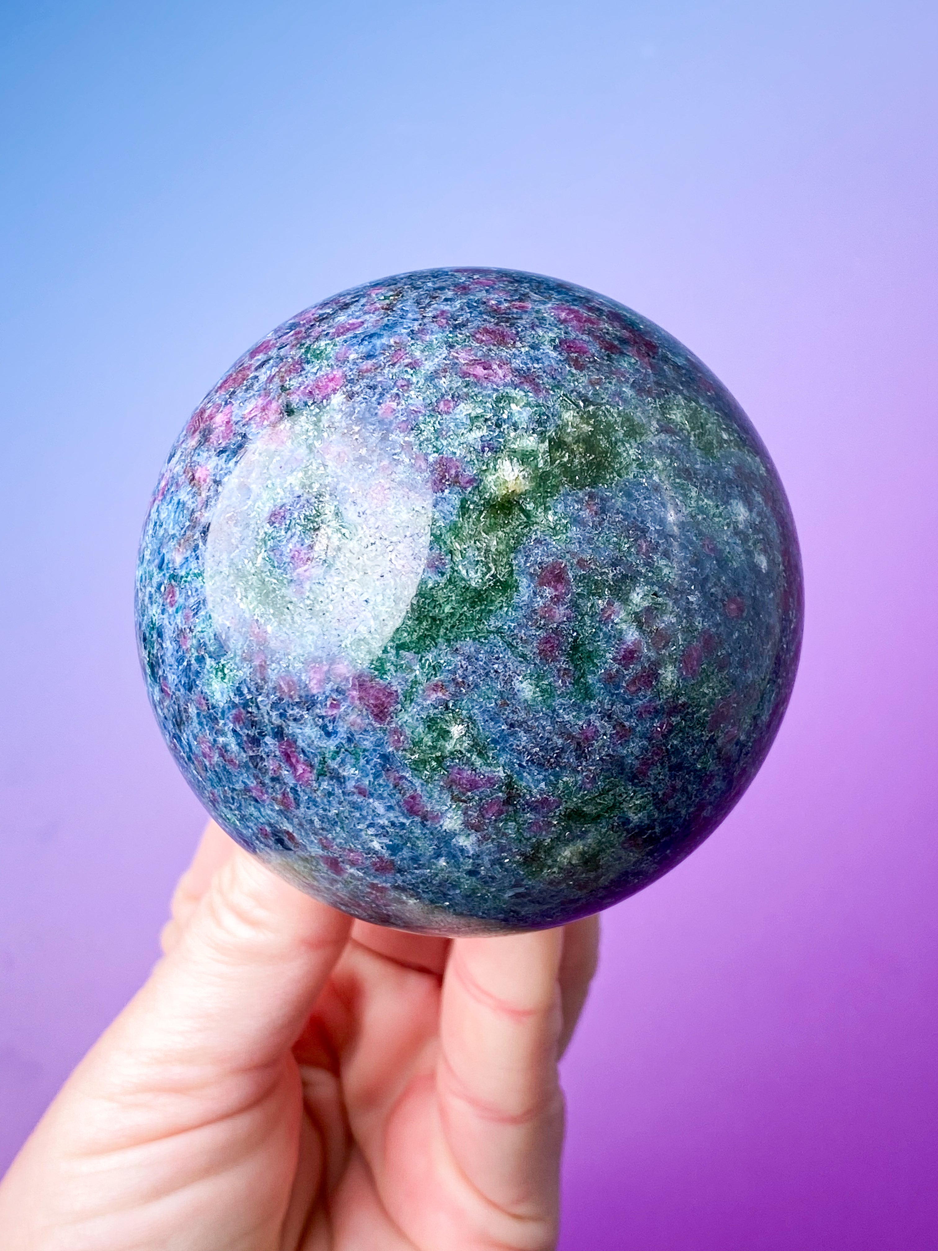 Rubin i Kyanit Kugle (Nr. 3)