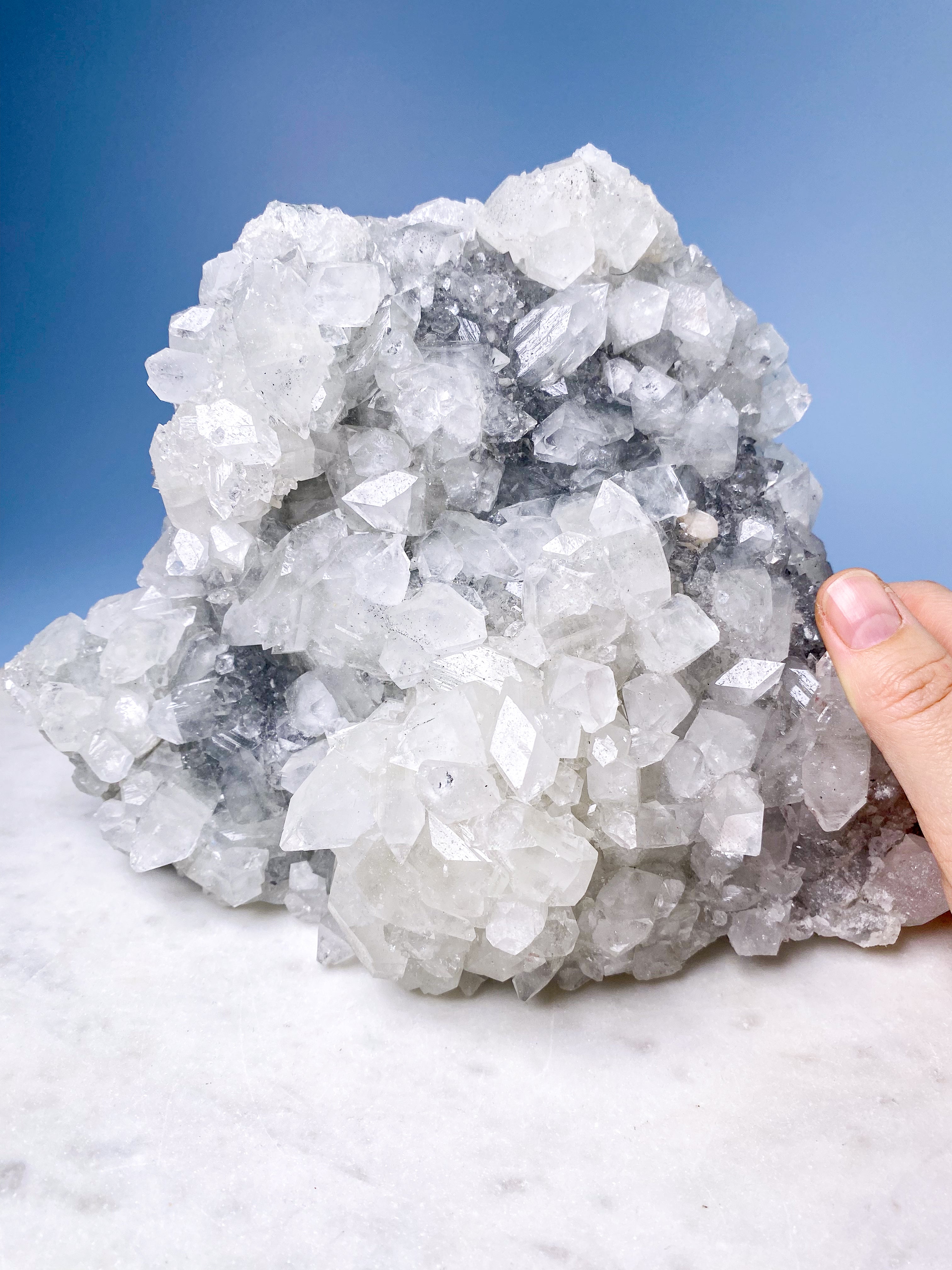 Apofyllitkluster (nr 81)