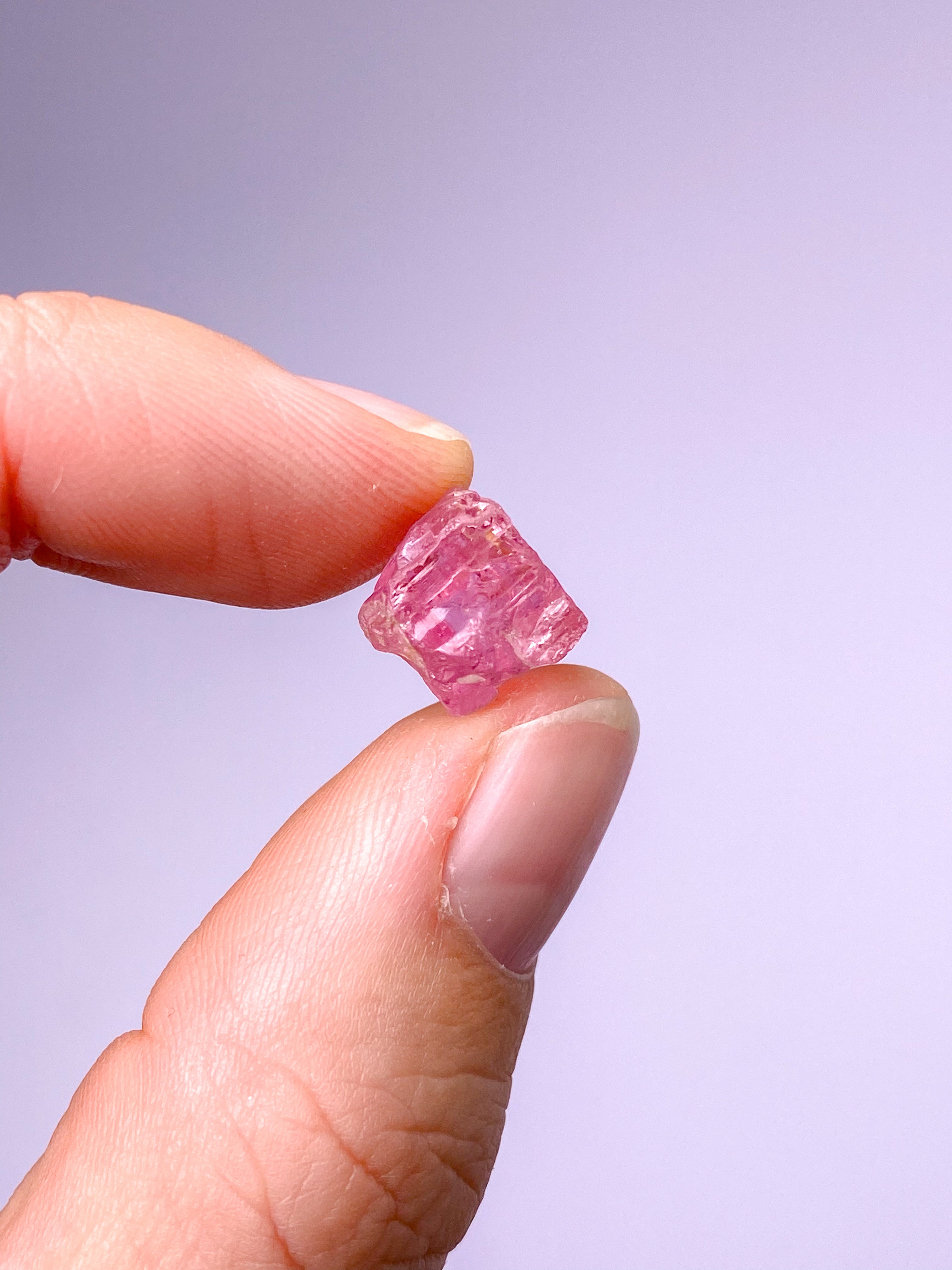 Pink Turmalin Rå (Nr. 1) Eksklusiv Kvalitet