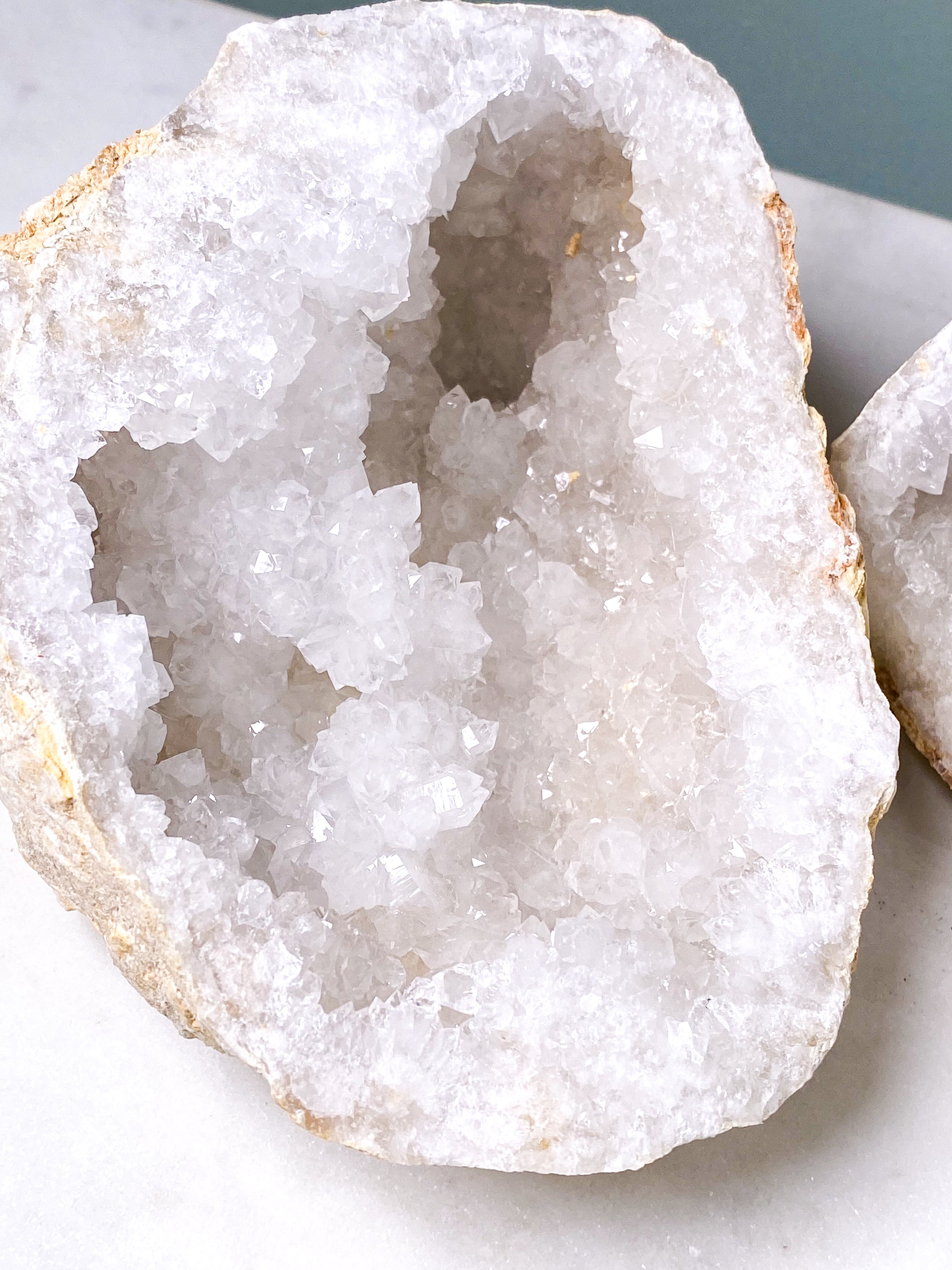 XL bergkristallgeodset (nr 30)