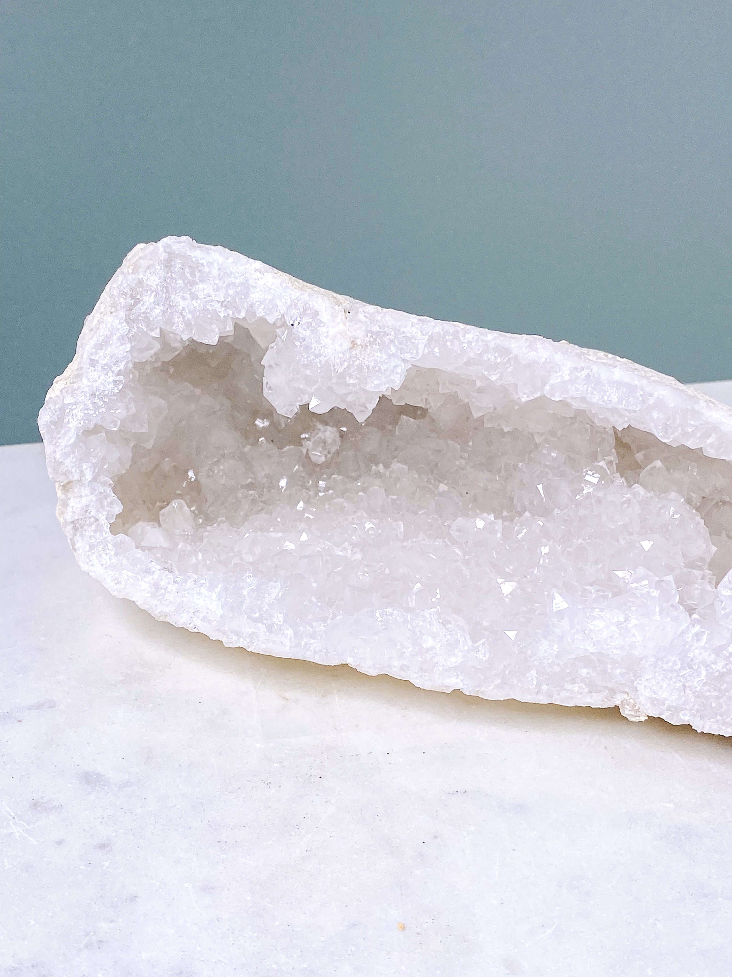 XL bergkristallgeodset (nr 30)