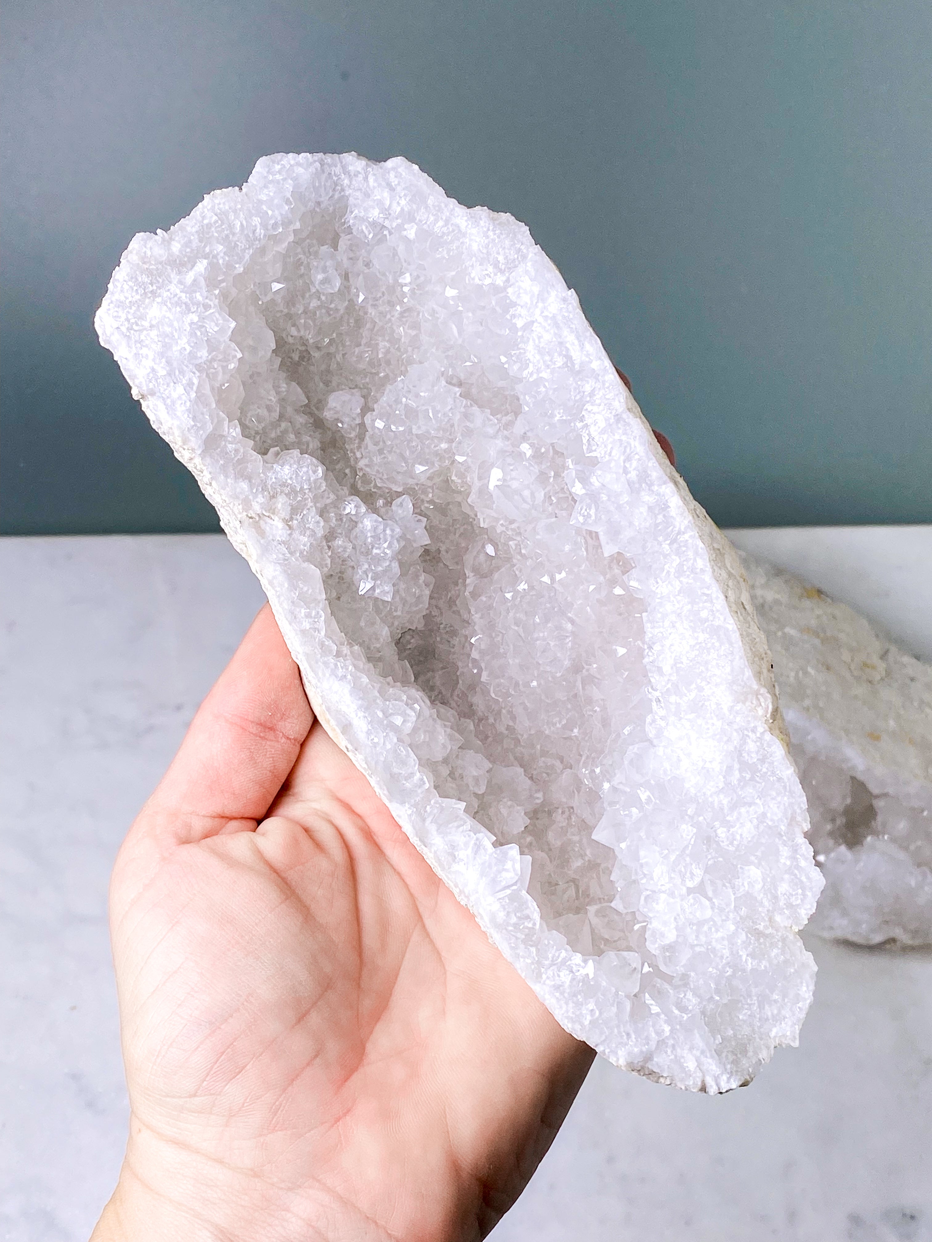 XL bergkristallgeodset (nr 30)