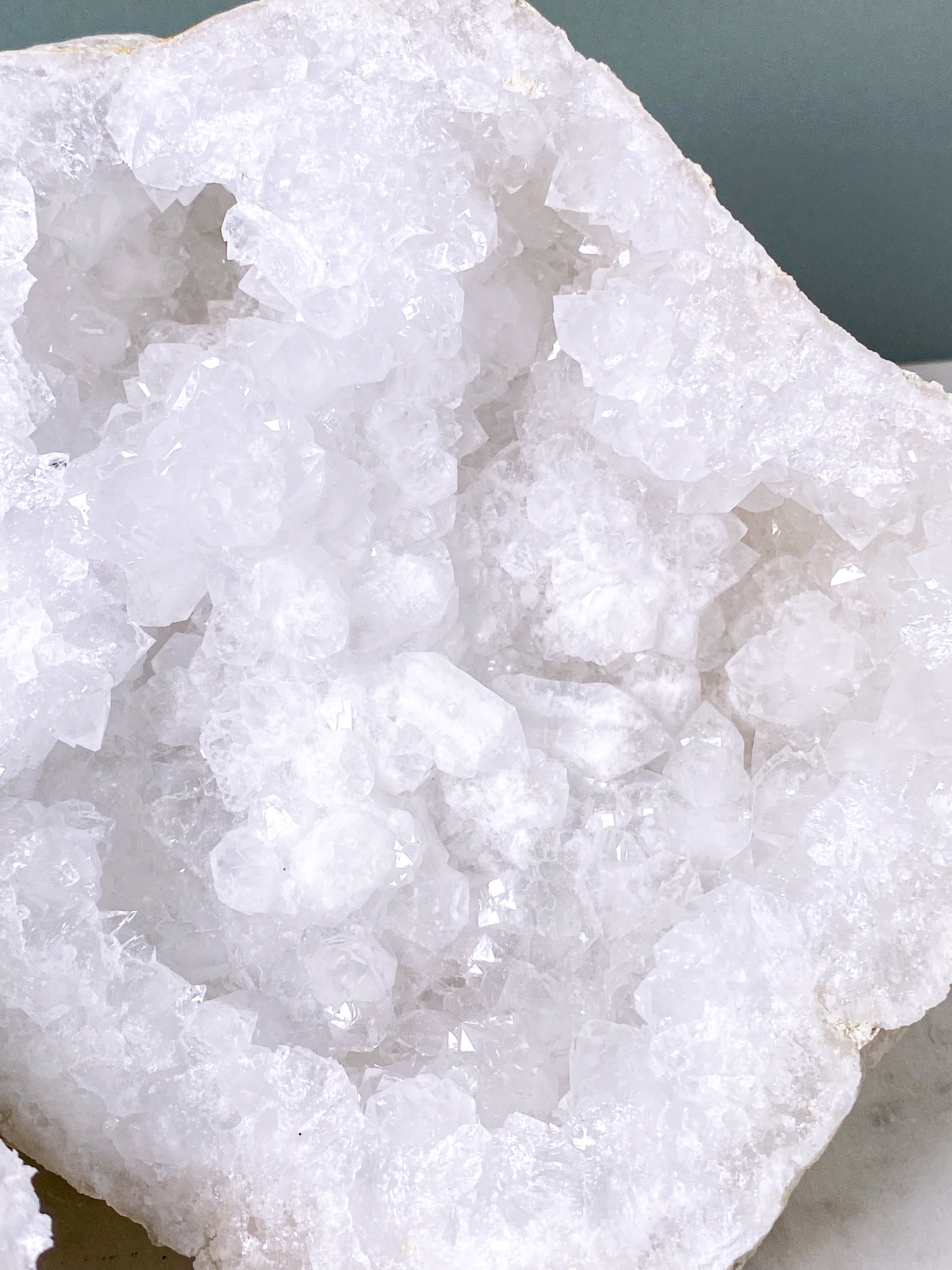 XL Bjergkrystal Geode Sæt - 2,6 kg (Nr. 19)