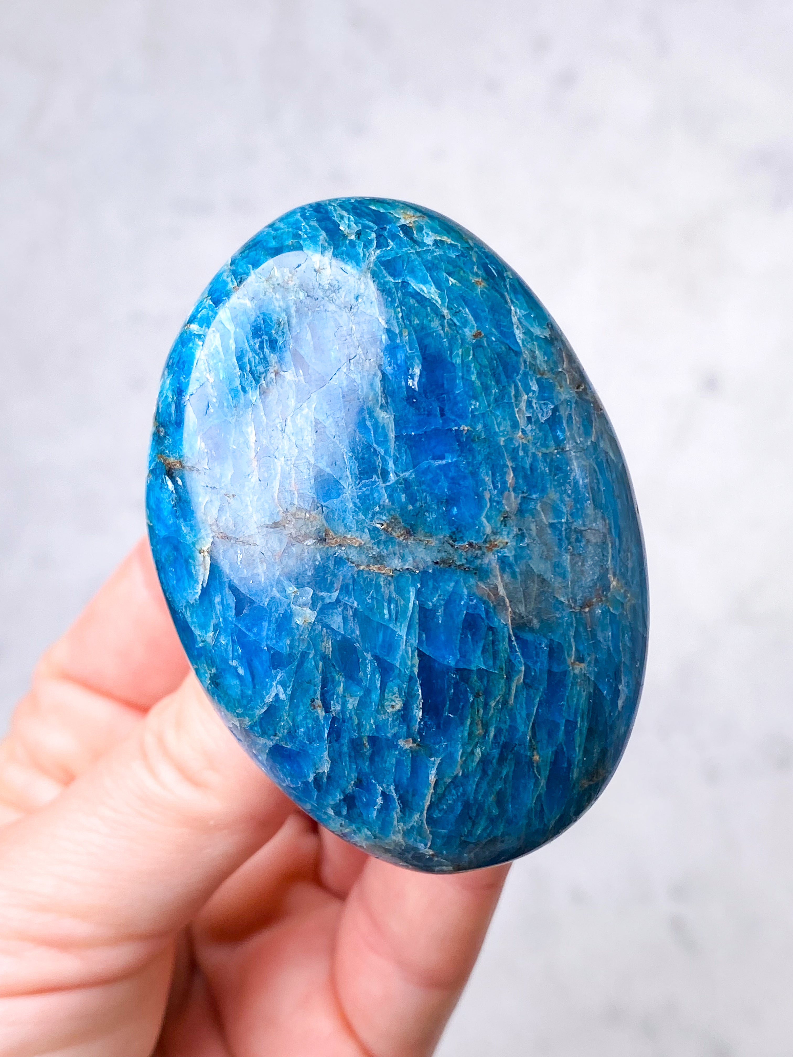 Blå Apatit Palmstone (Nr. 2)