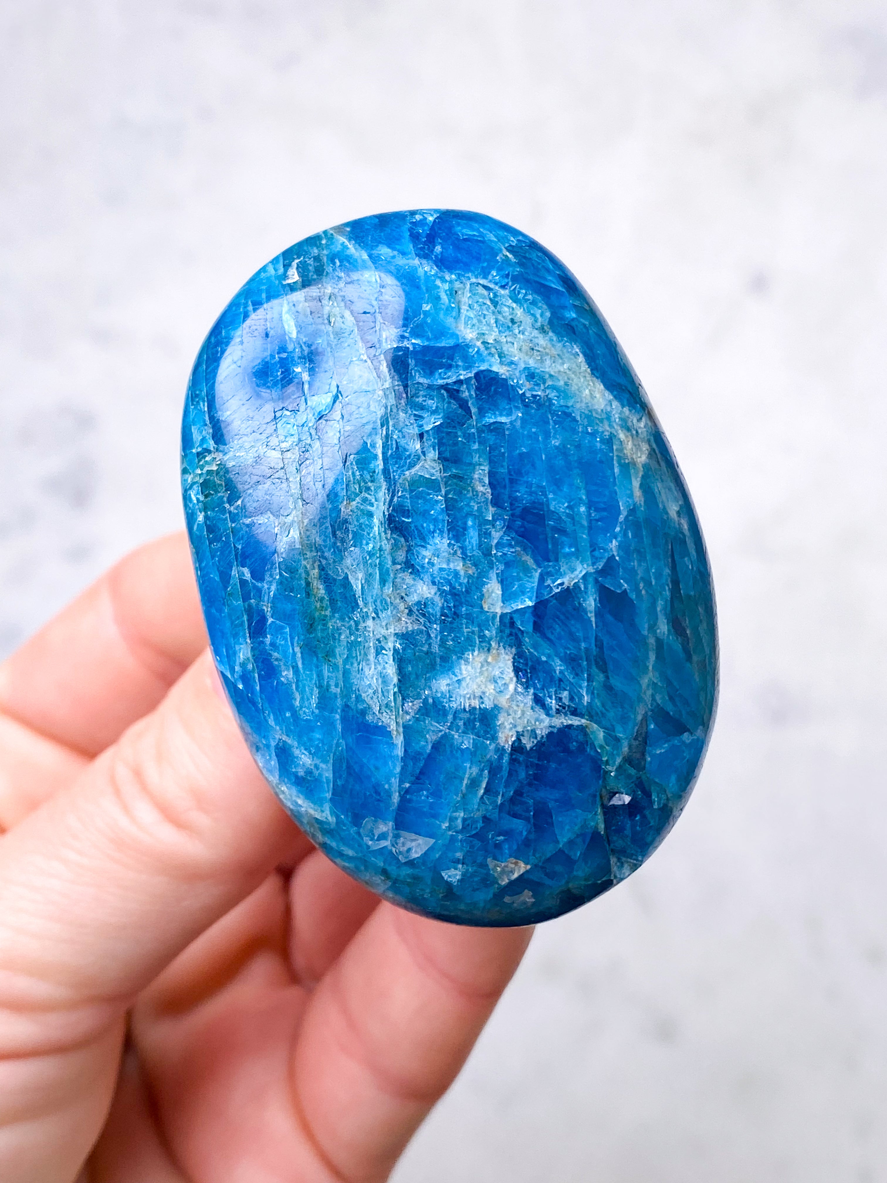 Blå Apatit Palmstone (Nr. 13)