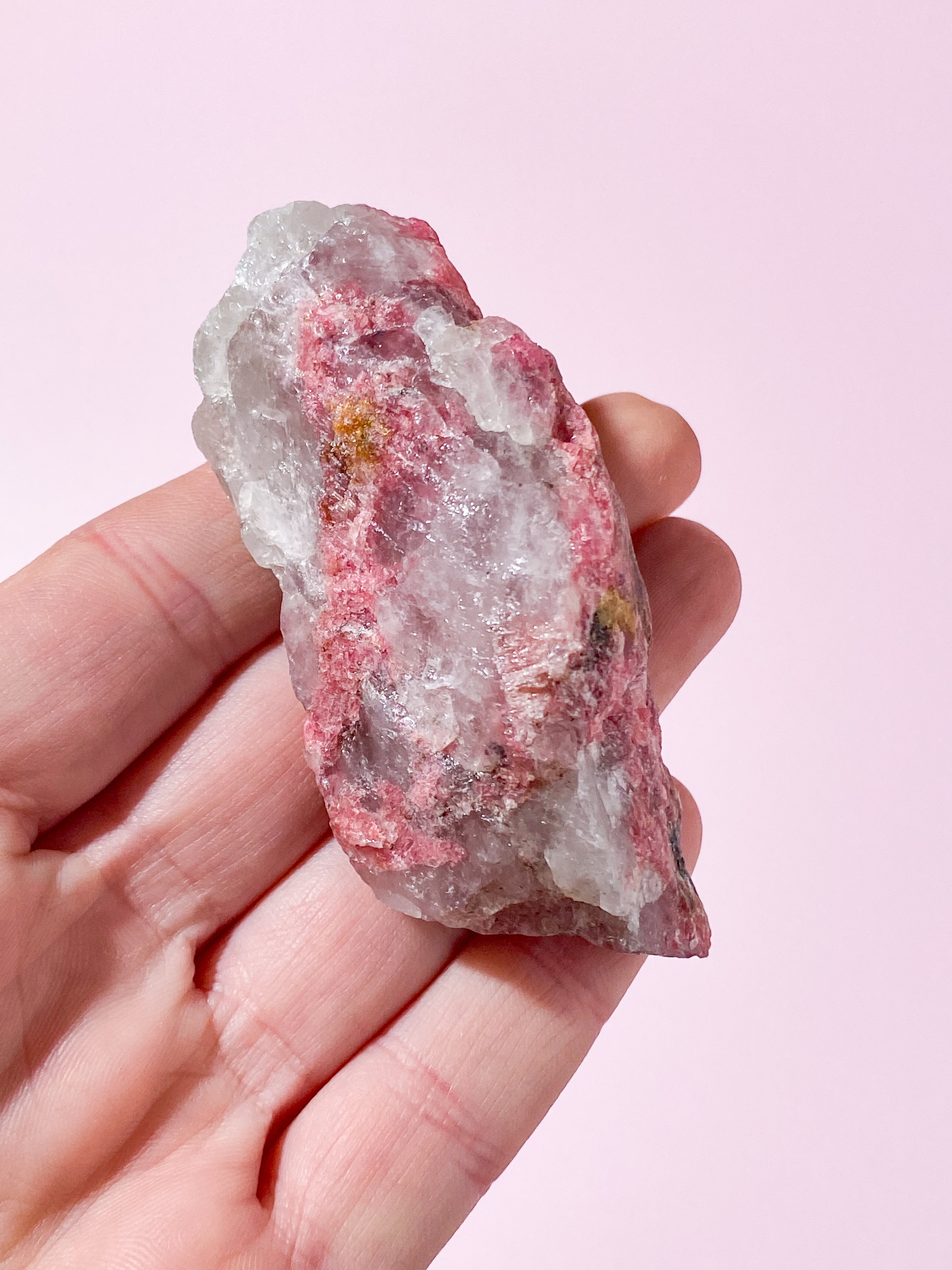 Rå Rhodonit m. Sort turmalin (Nr. 5)