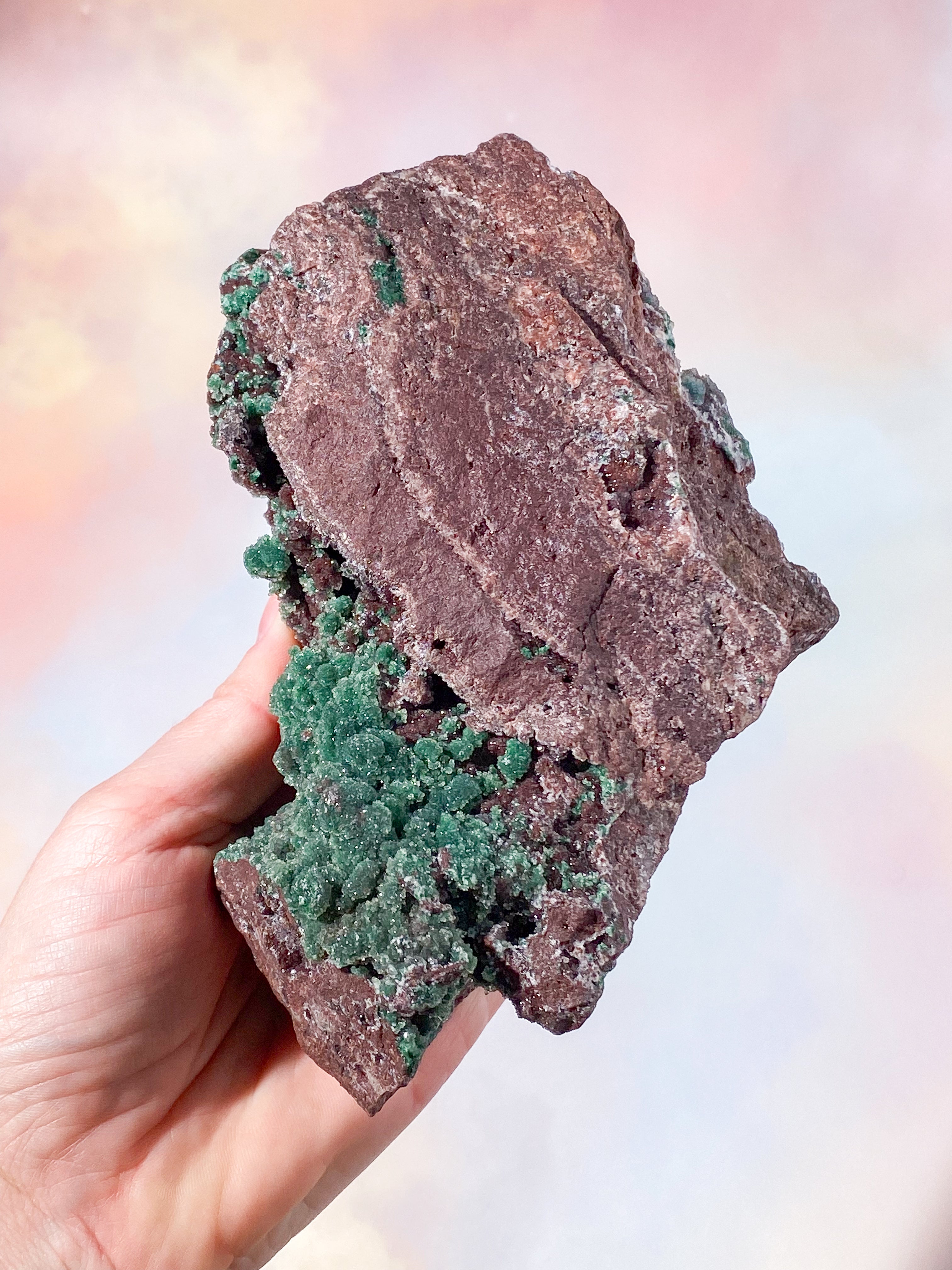 Krämvit Druzy-boll Malakitkluster (Nr. 5)