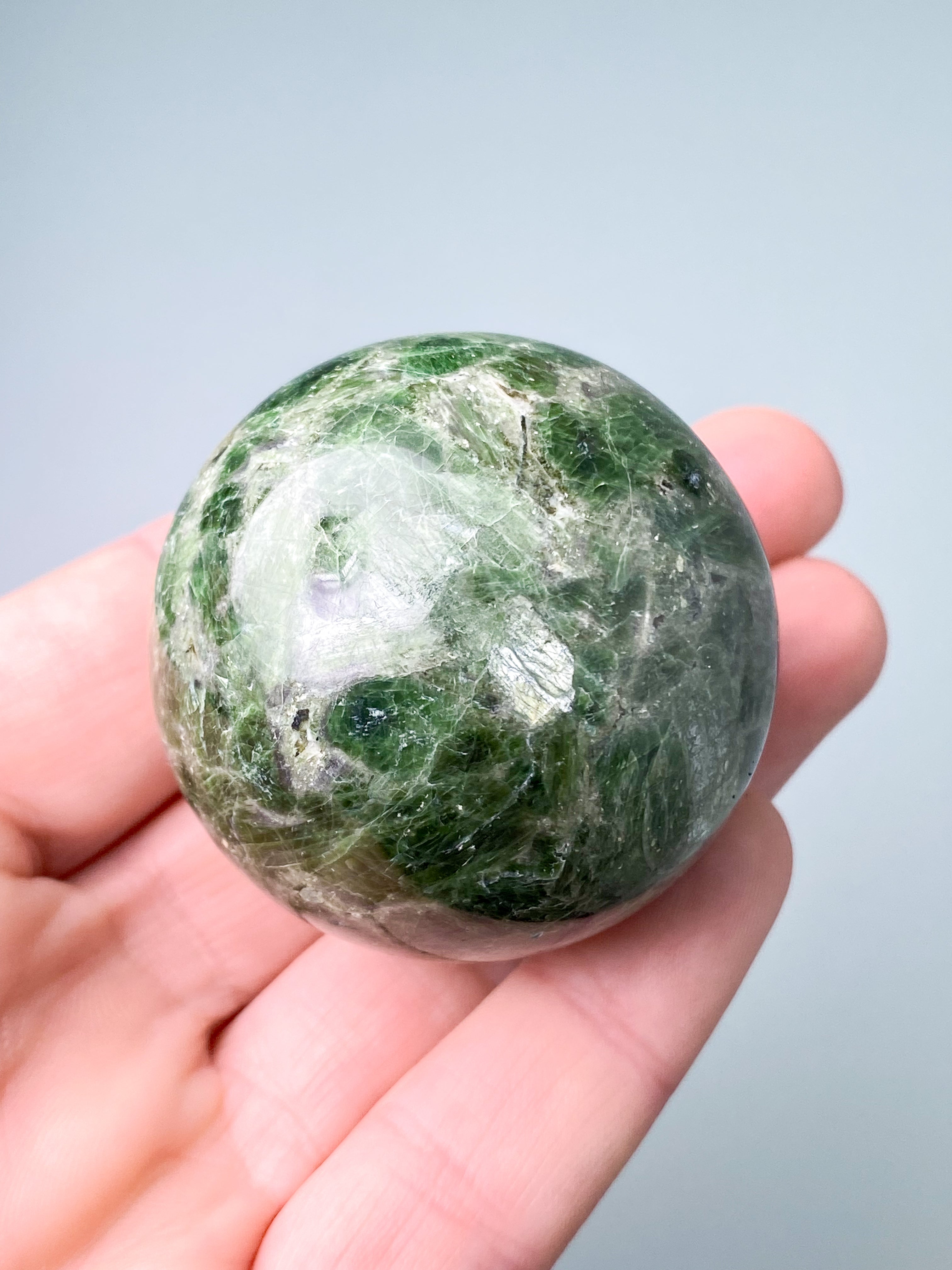 Kromdiopsidesfär (nr 1)