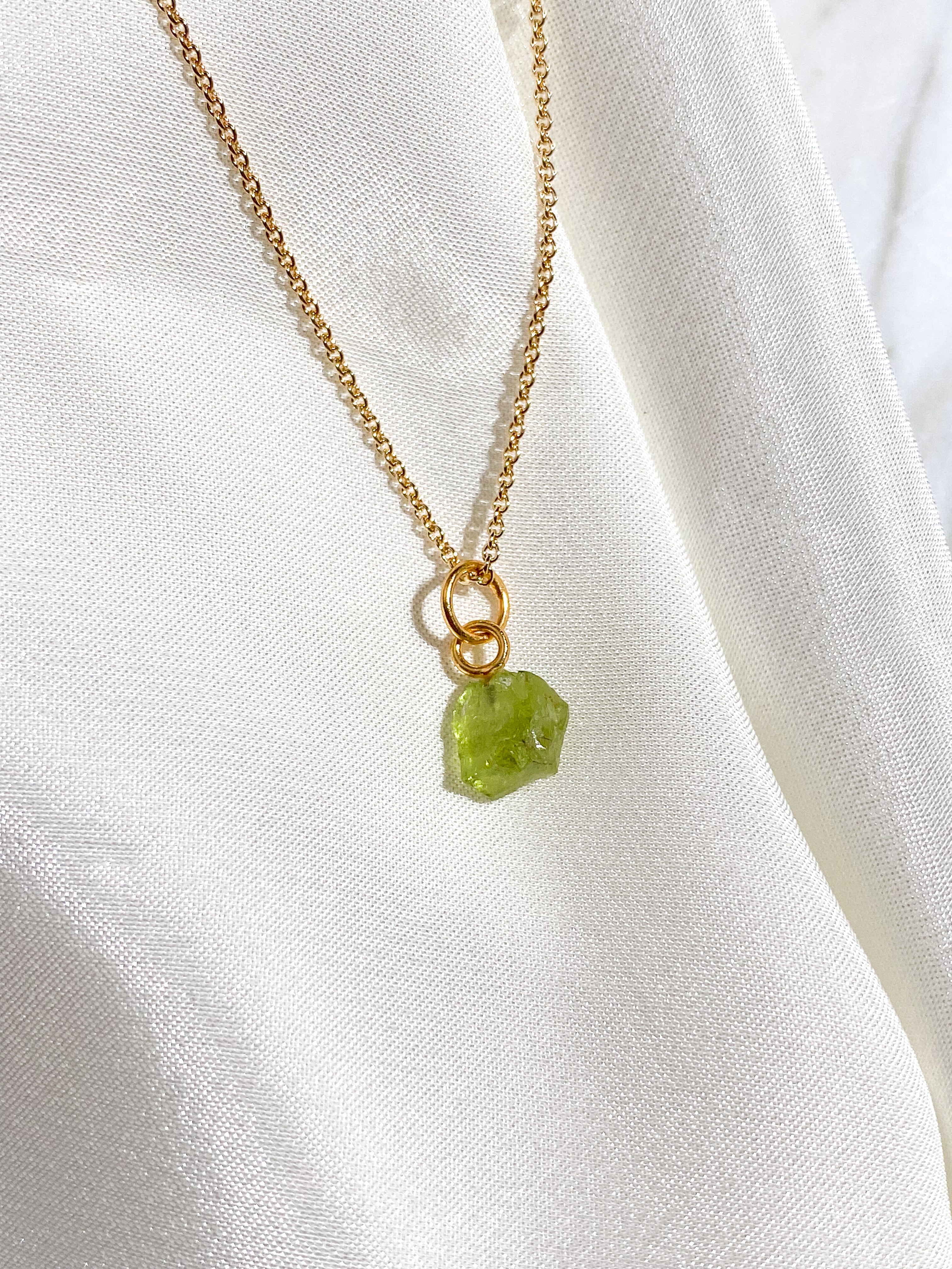 Peridot RAW PETITE Halskæde