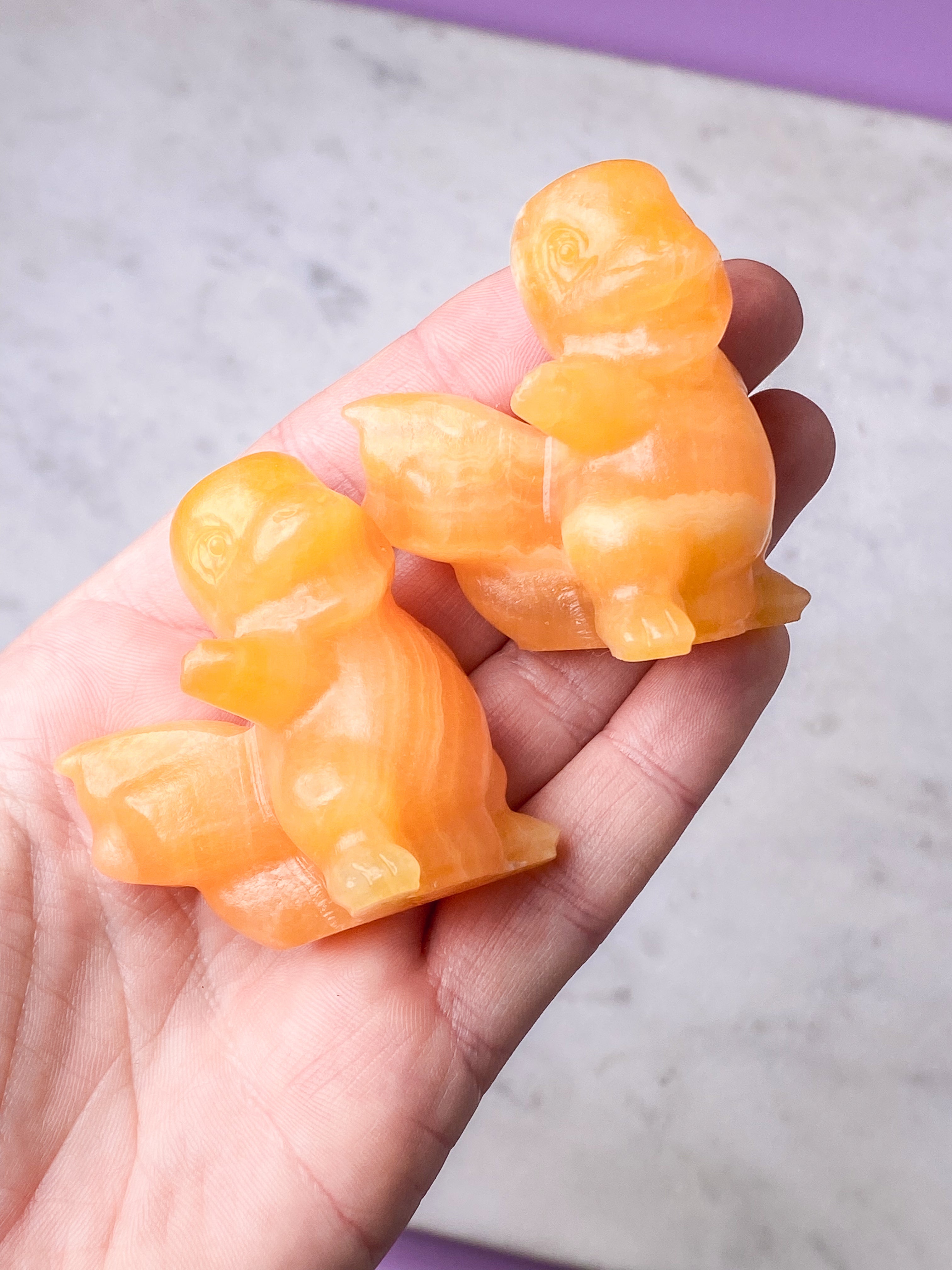 Orange kalcitpumpa med band